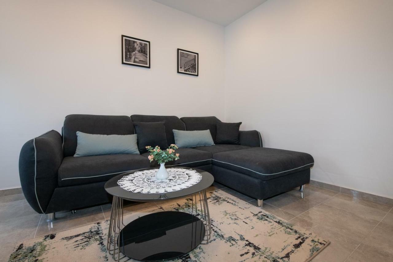 Apartment Emili Opatija Buitenkant foto