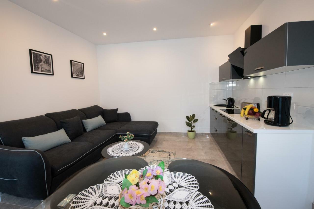 Apartment Emili Opatija Buitenkant foto